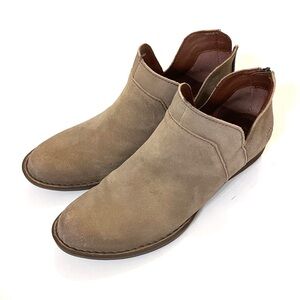 Born Brie Ankle Boots Taupe